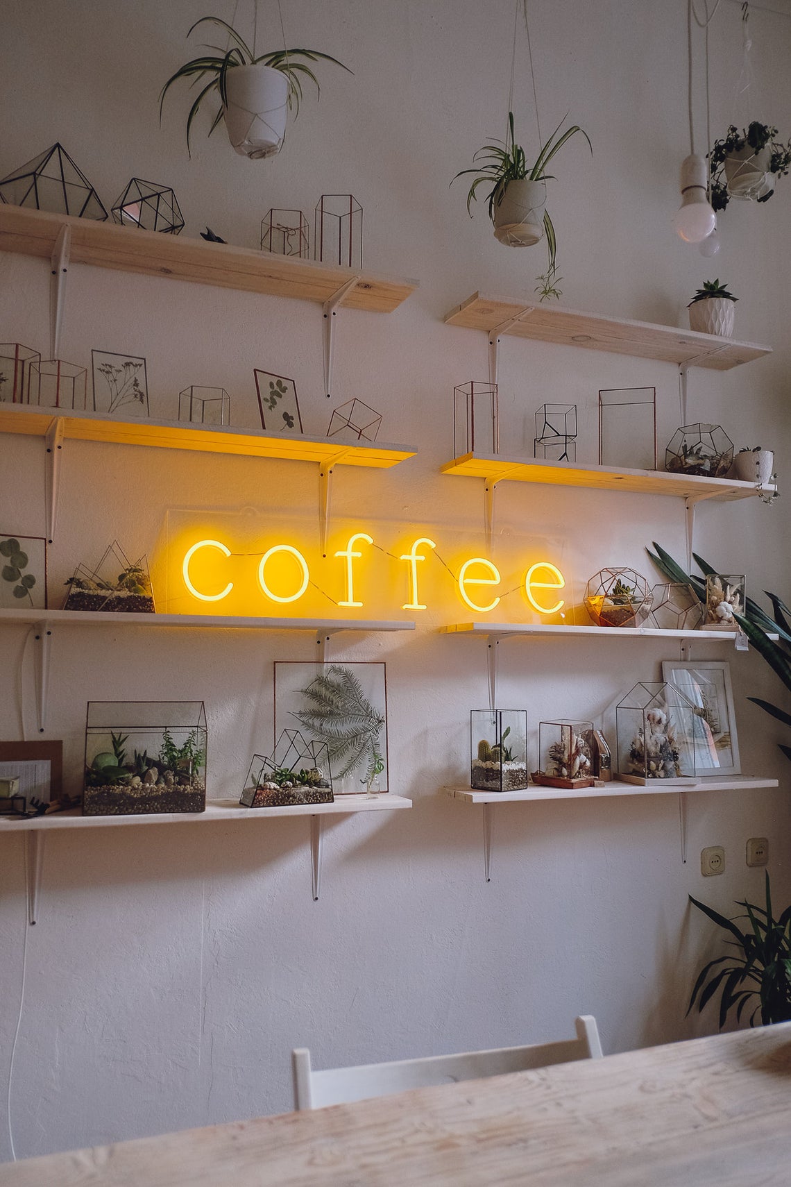 Coffee neon sign for cafe, coffee shops, coffee to go, restaurants and other businesses